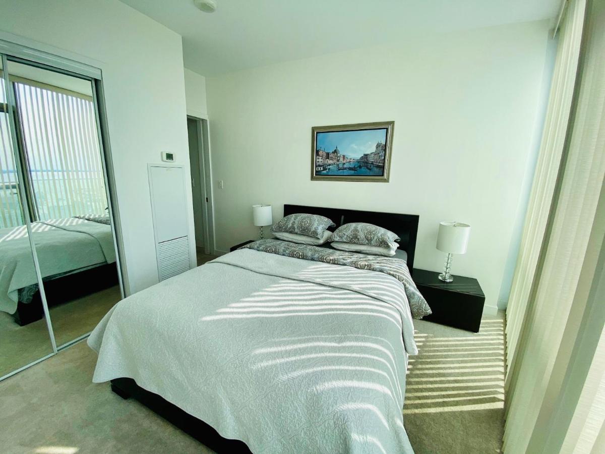 Corporate Suite Toronto Luaran gambar