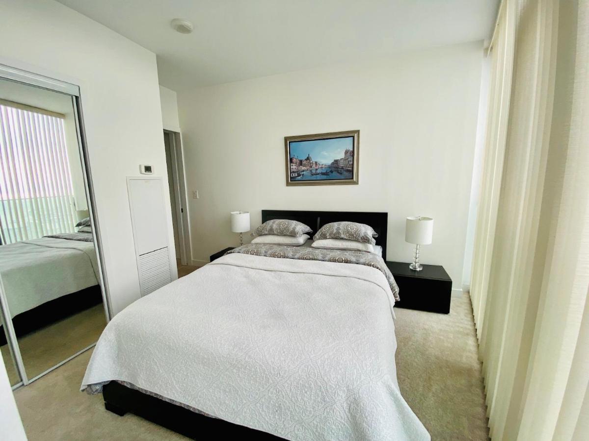 Corporate Suite Toronto Luaran gambar